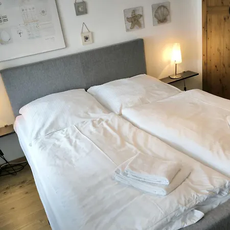 Heimkehr Whg. 2 דירה